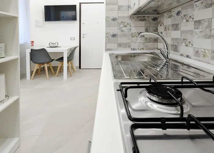 Il Nuovo Vecchio Porto Кротоне